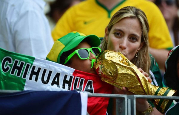Ambiente en partido Brasil Mexico