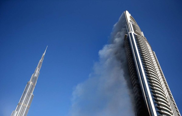 FOTOS: Lujoso hotel de Dubai quedó devastado tras incendio