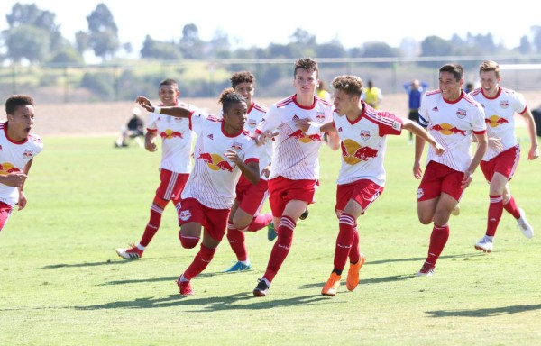 En fotos: El hondureño que se codeó con los cracks de la Selección de Brasil