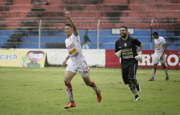 RUMORES/FICHAJES: Olimpia por un panameño y Diego Reyes a Real Sociedad