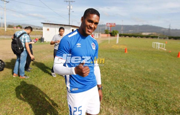 ¿Buen ambiente y nuevo fichaje?: Así se vio el regreso de Brayan Beckeles al entrenamiento de Olimpia