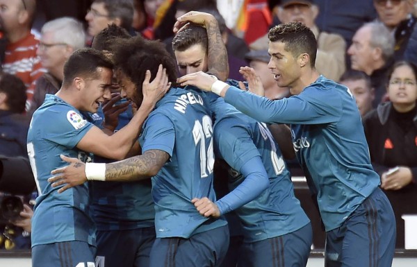 ¡NO SE VIO EN TV! Dedazo de CR7, la broma de Zidane y la caída de Marcelo