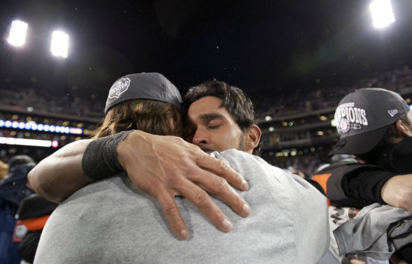 ¡Gigantes se corona campeón de la Serie Mundial!