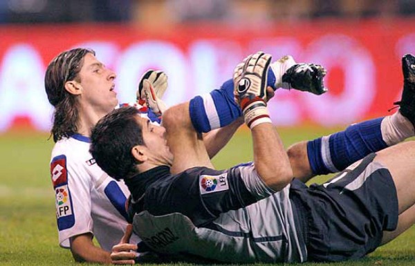 ¡No apto para sensibles! Las lesiones más escalofriantes que se han visto en el fútbol