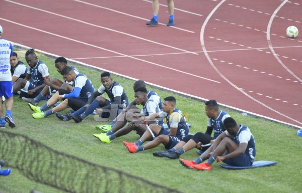 FOTOS: !Se completó la Selección de Honduras y Coito ya trabaja la táctica!