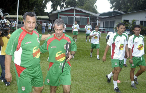 Juan de Dios Castillo, y su carrera en Honduras.