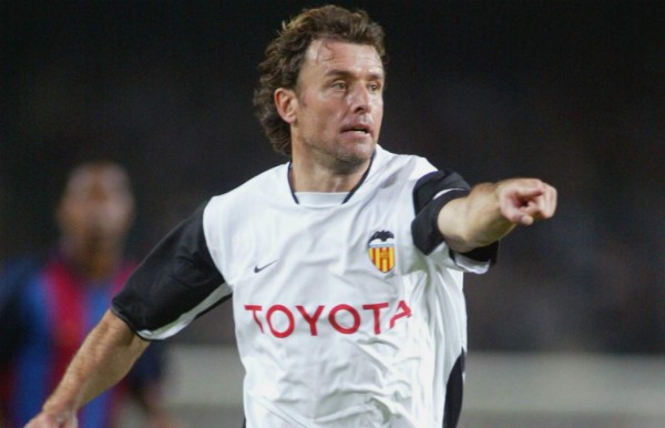 Los 15 grandes futbolistas que se retiraron después de los 40 años