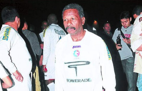 Cada vez se acerca más: ¿A cuántos goles está Rubilio Castillo de Wilmer Velásquez en la tabla histórica?