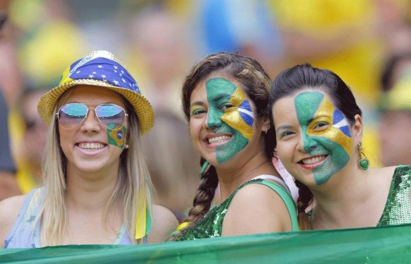 La fiesta en las tribunas en la semifinal Brasil vs Alemania