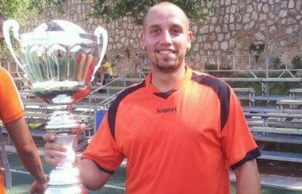 Árbitro de 17 años hospitalizado tras agresión de futbolista