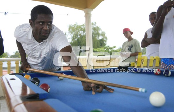 Las 10 fotos más locas de Edgar Álvarez fuera de las canchas