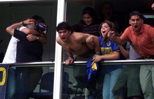 ¡Un hincha más! Las mejores fotos de Diego Maradona apoyando a Boca Juniors