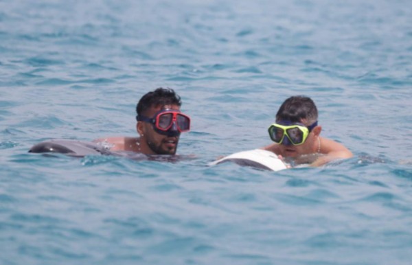 Fotos: exjugador del Real Madrid pasa increíbles vacaciones con su hermosa esposa en Ibiza