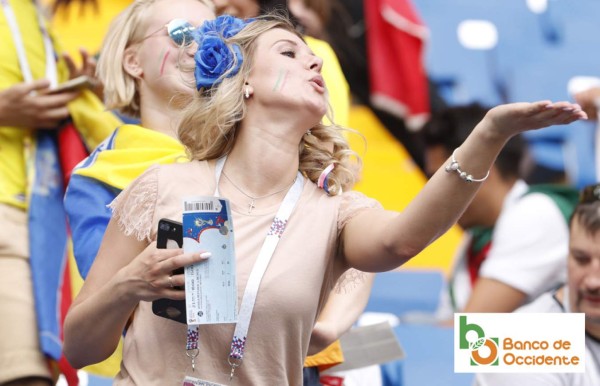 En fotos: El bonito ambiente y las bellas mujeres que engalanan esta jornada en el Mundial de Rusia