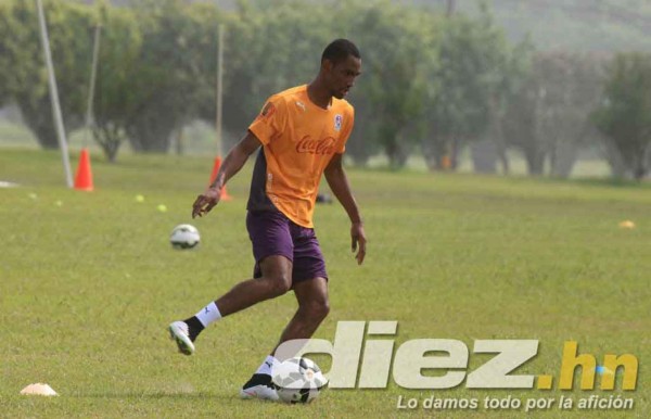 Primer entrenamiento de Jerry Bengtson con Olimpia