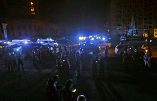 Lágrimas y muertos: Las impactantes nuevas imágenes de las explosiones en Beirut, Líbano