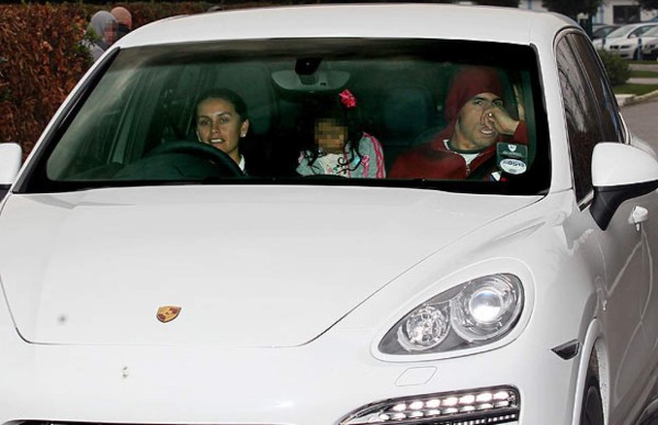 Los futbolistas más peligrosos al volante de un carro