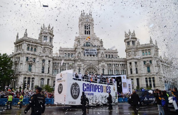 Real Madrid celebra la Undécima en Cibeles con todos sus aficionados