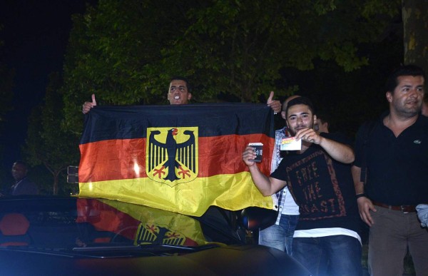 Alemanes celebran campeonato mundial
