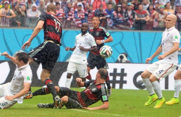 Alemania vence 1-0 a Estados Unidos y ambos clasifican.