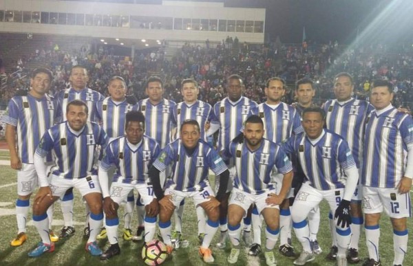 Fotos: Nathalia Casco arranca suspiros en partido de leyendas en Estados Unidos