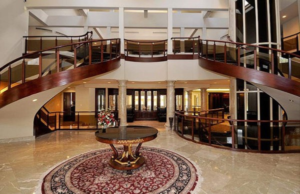 Así es la vida de millonario de Mike Tyson: Su gran negocio de marihuana, mansiones y autos