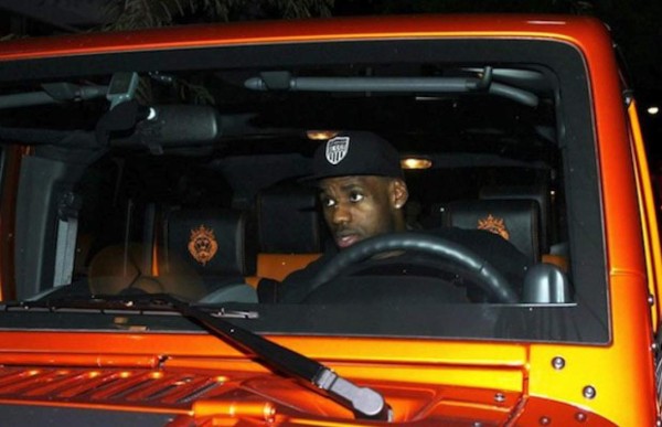 LeBron James : Un 'Rey' rodeado de lujos, viajes y mansiones