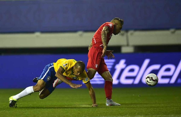 Brasil-Perú en imágenes