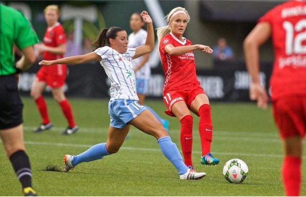 Bella futbolista canadiense Kaylyn Kyle se niega a viajar a los Juegos Olímpicos