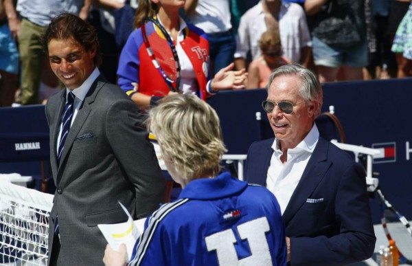 Rafa Nadal hace un 'striptenis' en Nueva York