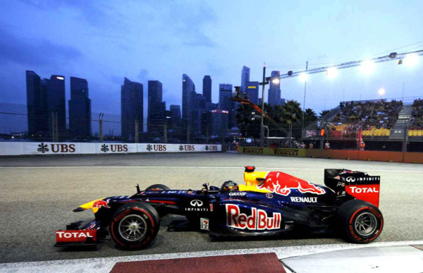 F1: Hamilton logra pole en Singapur.