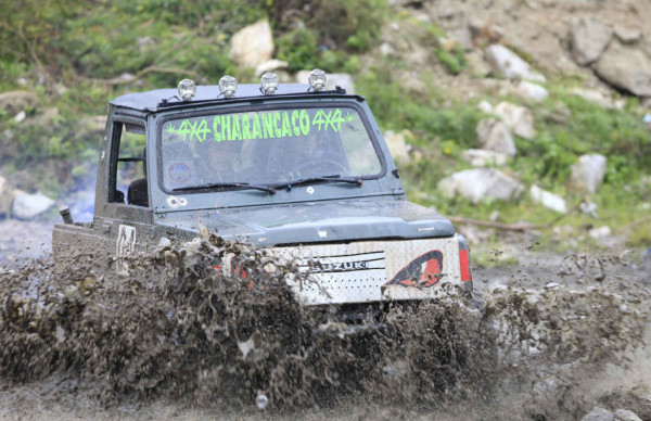 Adrenalina y mucha emoción en la competencia del 4X4.