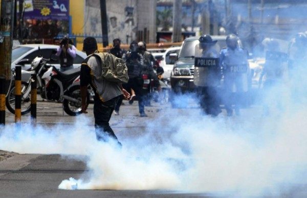 En fotos: Así fue la captura del periodista David Romero en Honduras