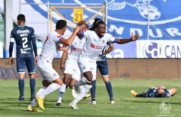 Troglio confirmó tres bajas: El 11 del Olimpia para ganar al Motagua y poner a arder la Liga Nacional