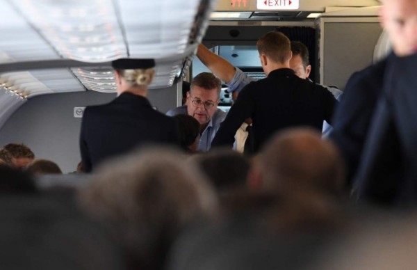 EN FOTOS: La amargura y frustración de la selección de Alemania al llegar a Frankfurt