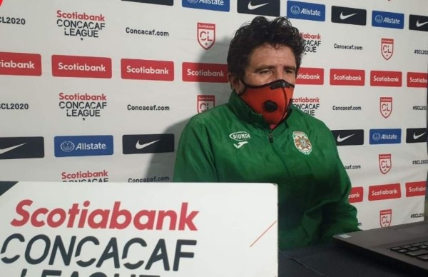 Héctor Vargas confirma baja de Denovan Torres ante Forge y dice que 'es un objetivo tratar de pasar”