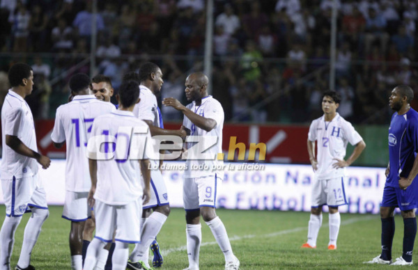 'El Rey' David se retiró del fútbol en un partido en el Morazán.