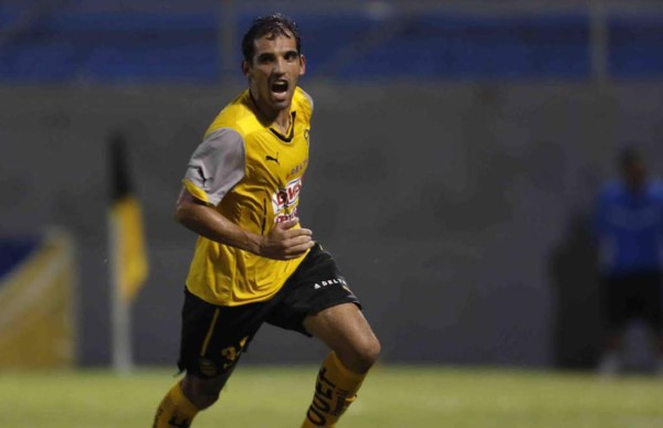 RUMORES Y FICHAJES: ¡Un hondureño iría a Colombia; Real España hará un remezón!