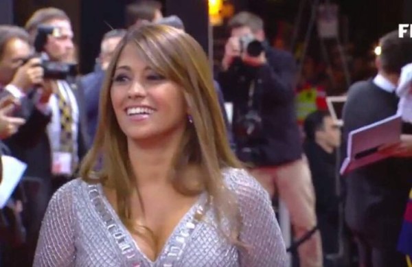 FOTOS: La alfombra roja del Balón de Oro, otra vez Antonella se roba miradas