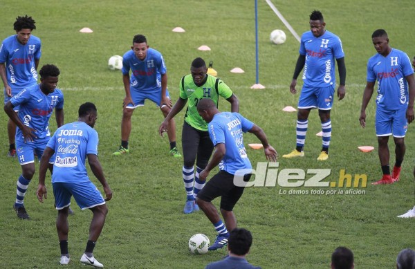 Bromas y alegría: Así fue el entreno de la Selección de Honduras antes de viajar a Barcelona
