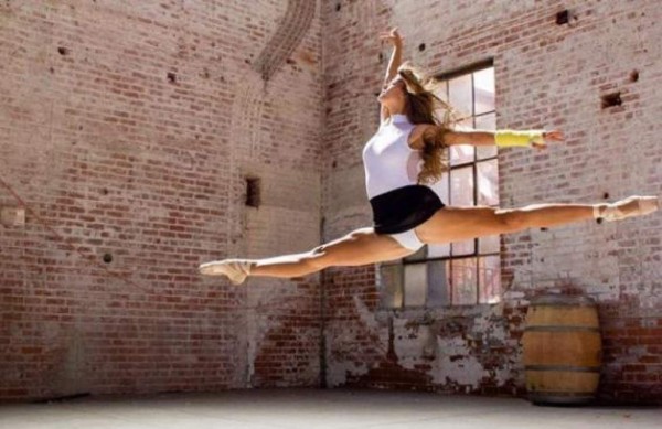 Paige Almendariz, la futbolista estadounidense que cautiva Instagram con su belleza