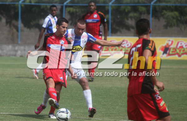 Lacayo mete al Victoria en las semifinales.