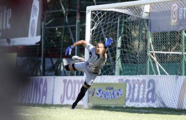 Futbolistas con el futuro en el aire a 25 días para el inicio del Torneo Apertura 2020
