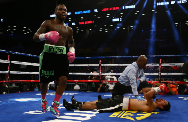 Nocaut del hondureño Eddie Gómez al mexicano Saúl Benítez