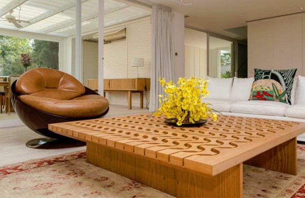 Casas y autos: Así es la vida lujosa de Ronaldinho, el crack más esperado en Honduras