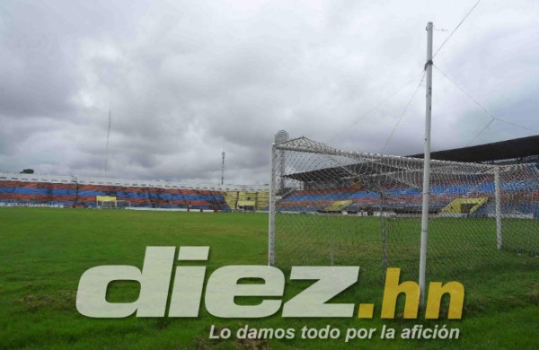 EN FOTOS: Abandonado y viejo, así luce el triste estadio de La Ceiba