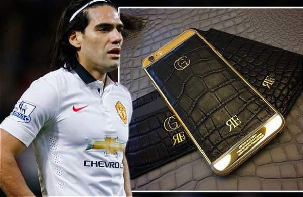 Argentino se suma a lista: Los lujos innecesarios de los futbolistas, celulares de oro y hasta islas