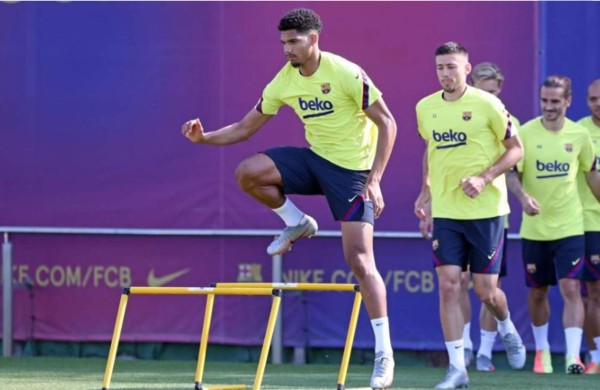 Viajaron ocho del filial: El 11 del Barcelona para poner fin a la maldición en Balaídos ante el Celta