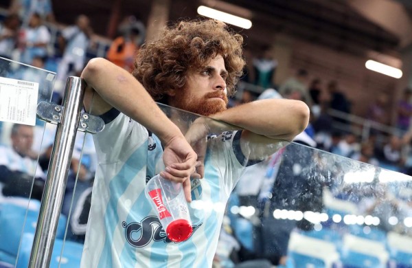 FOTOS: Llanto y desolación de los argentinos tras la derrota contra Croacia