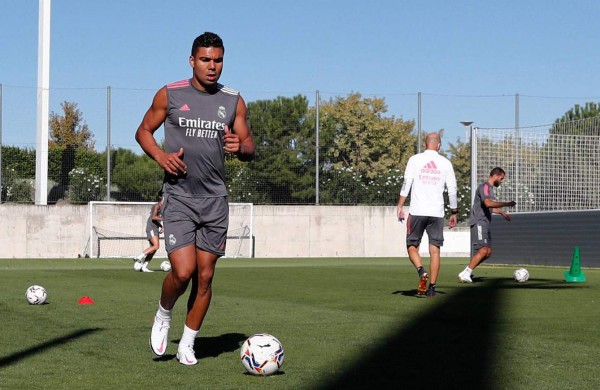 Con tres nuevos integrantes y un gran ausente: Así fue el regreso a los entrenamientos del Real Madrid